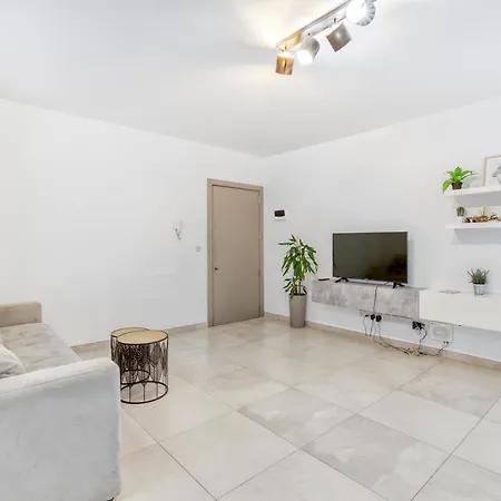 Apartmán - Modern, Bright & Comfortable Msida