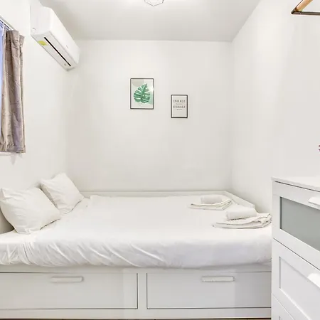 - Modern, Bright & Comfortable Apartmán Msida