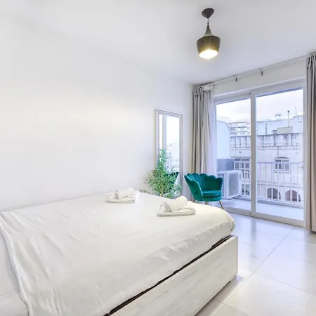 - Modern, Bright & Comfortable Msida