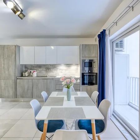 - Modern, Bright & Comfortable Apartmán Msida