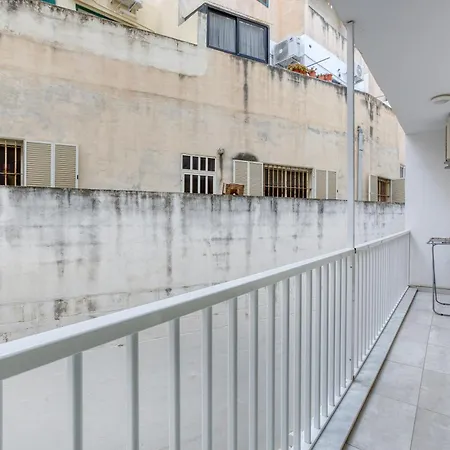 Lägenhet - Modern, Bright & Comfortable Msida