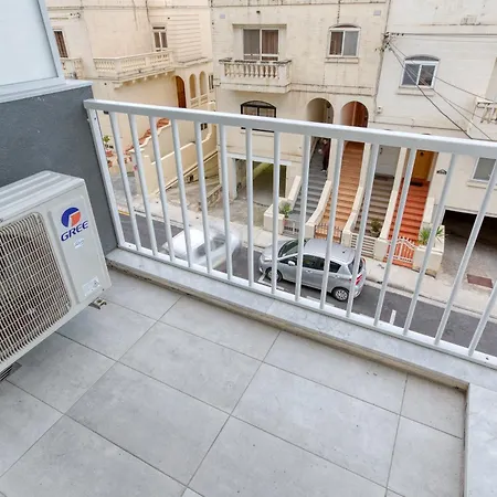 - Modern, Bright & Comfortable Msida